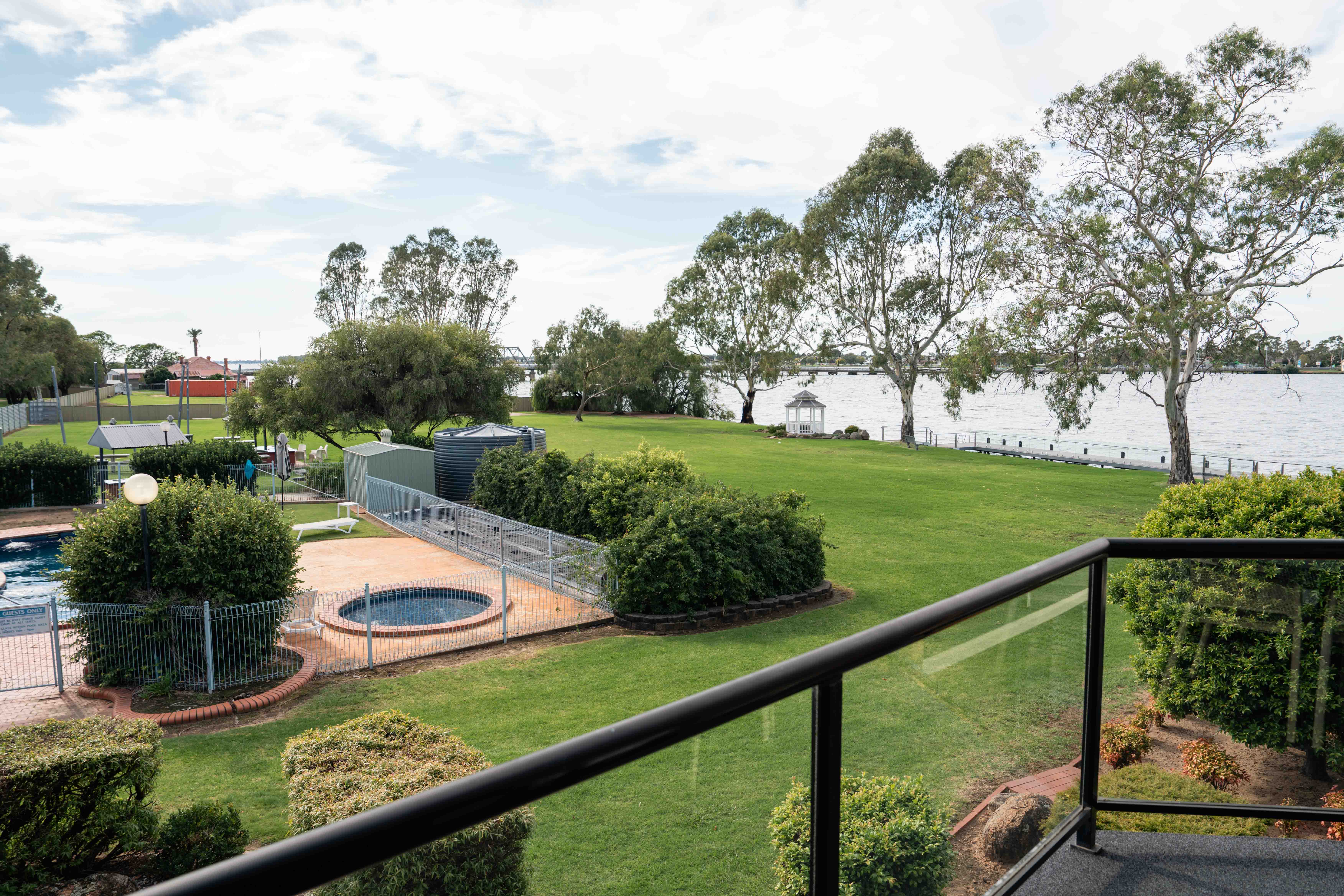 clubmulwala-resort-balcony-garden-river-view.jpg