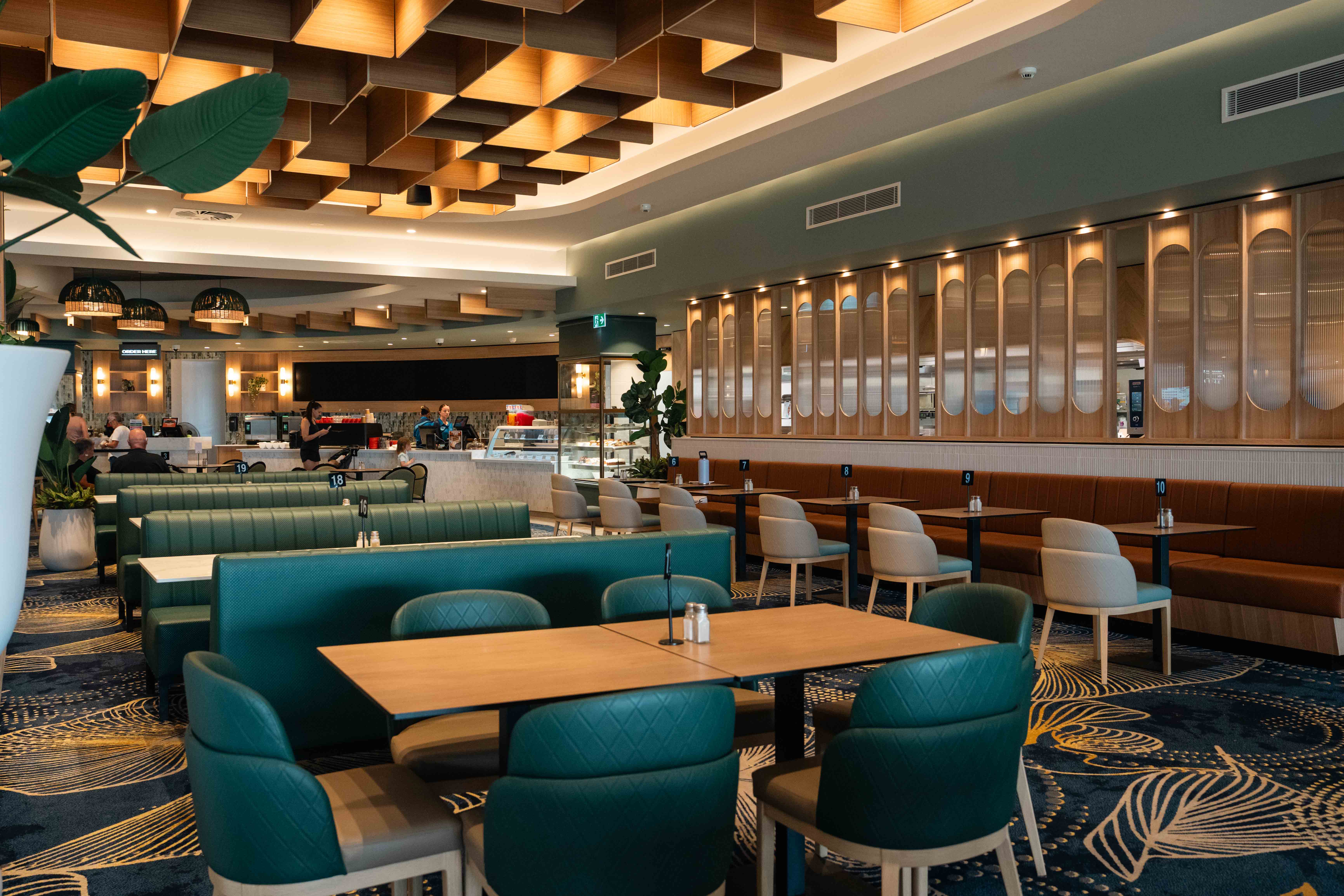 clubmulwala-diggers-bistro-seating-area.jpg